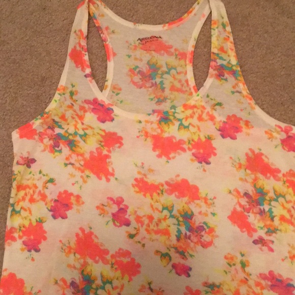 Tank - Picture 2 of 2